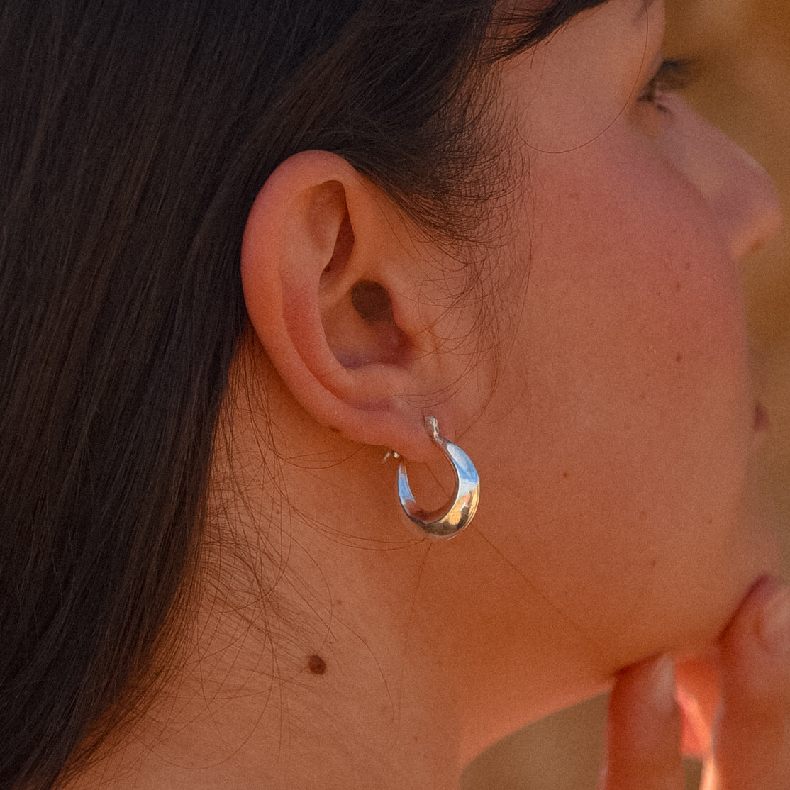 Mira Hoops