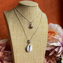 Load image into Gallery viewer, Cowrie Cove Necklace
