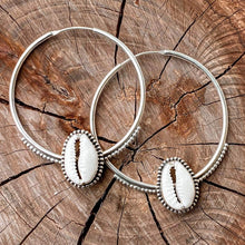 Load image into Gallery viewer, Wind and Soul Earrings Zara Shell Hoops

