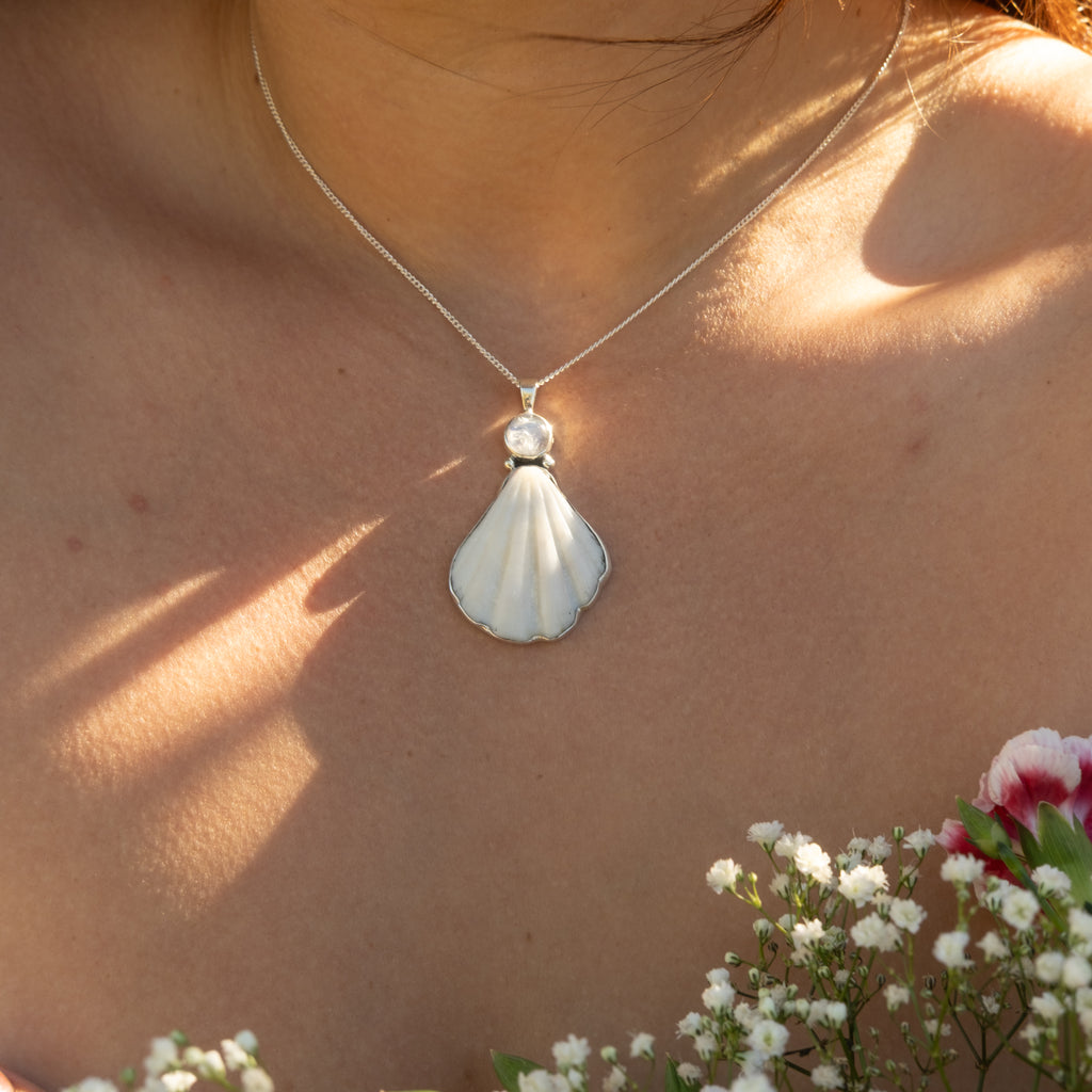 Scallop Shell Necklace - White Moonstone