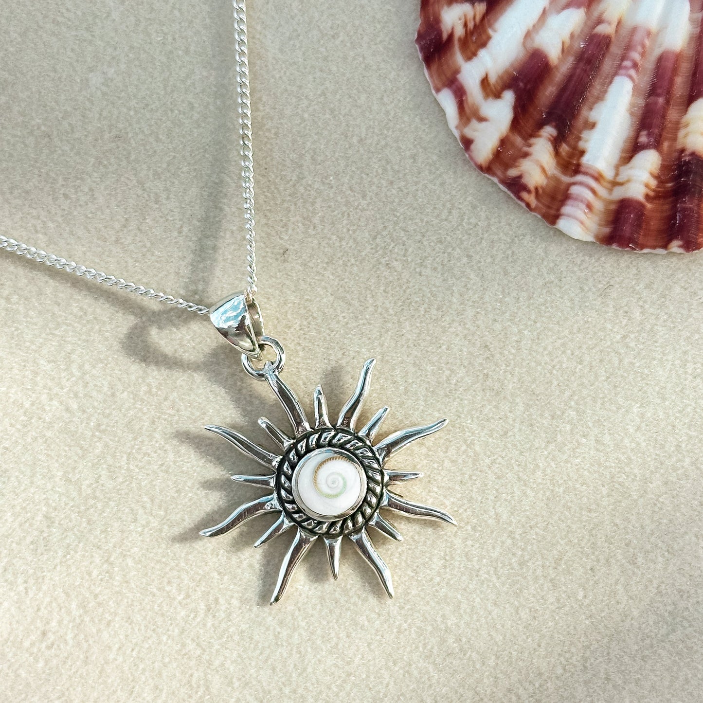 Sol Rays Necklace
