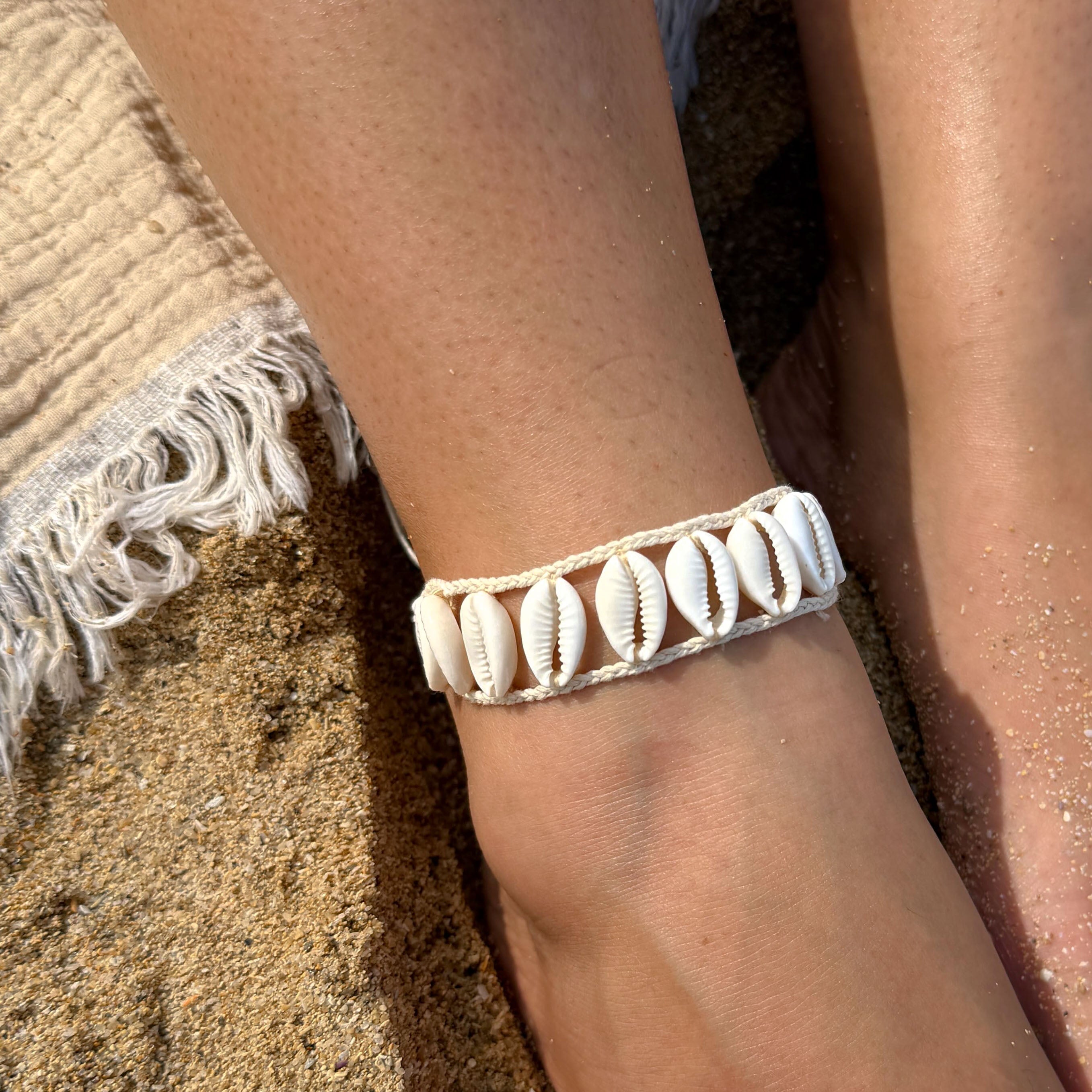 Zali Cowrie Anklet